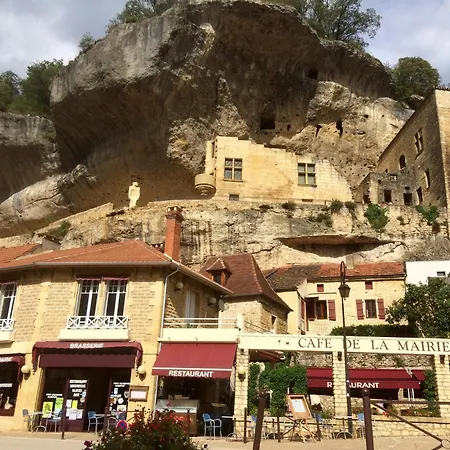 شقة In Near Font-de-gaume *