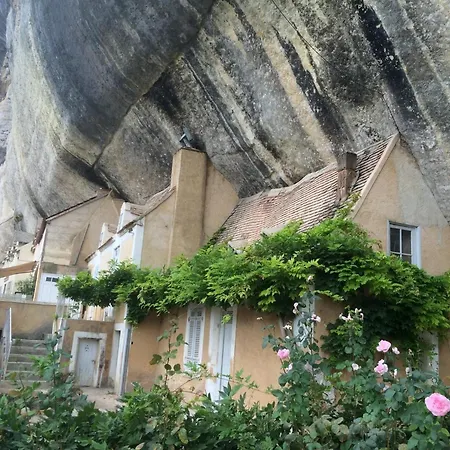 In Near Font-de-gaume *