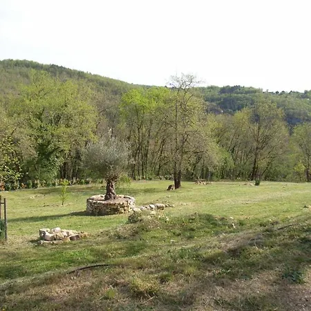 In Near Font-de-gaume شقة *